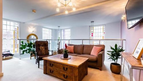 Lux Duplex Apartment 19th Century Chapel Wakefield Centre - Foto 1