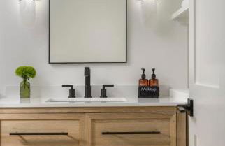 Private Balcony and Coastal Escape - Foto 10