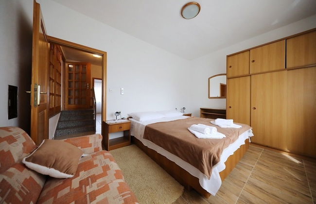 Knez Mali Iz - Photo 5