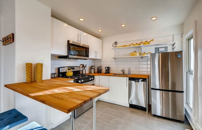 The Sunshine Suite in the Heart of Baker - Foto 8