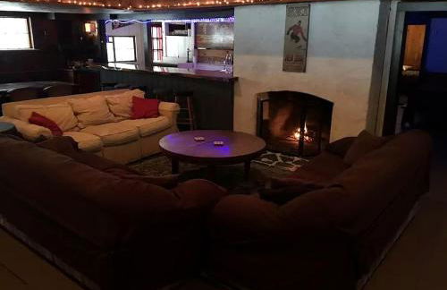 Spacious Vacation Rental for Large Groups in the White Mountains near Plymouth, New Hampshire - Foto 9