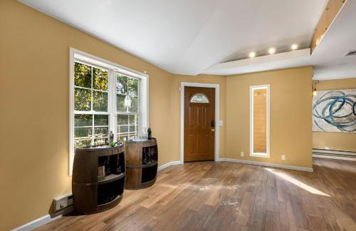 Nature Getaway Charming Villa Near Trails & Parks - Foto 28