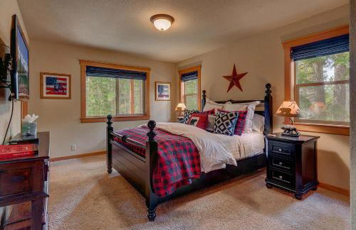 High Country Lodge by Tahoe Getaways - Tahoe Donner 4BR w Hot Tub, Air Conditioning, EV, HOA, Shuffleboard and Horse Shoe Pit - Foto 15