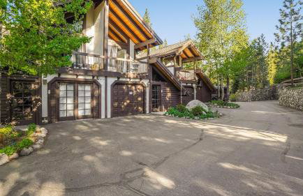 Marillac by Avantstay Gorgeous Ski Cabin w/ Balcony & Patio - Photo 45