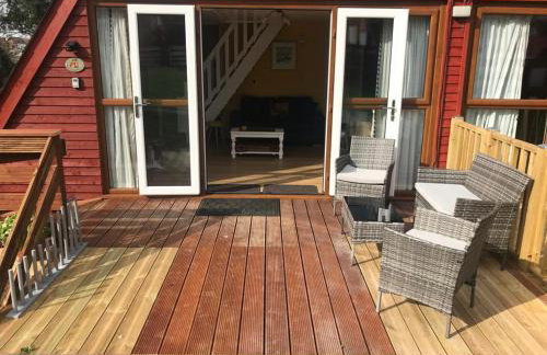 Foxes Sea Side Retreat Deluxe Chalet is a lovely holiday home tucked away on the Kent Coast - Foto 7