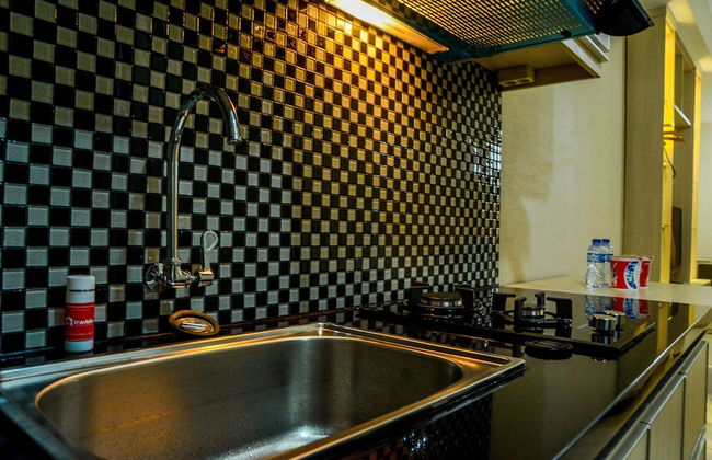 Modern Studio Grand Serpong Apartment By Travelio - Foto 4