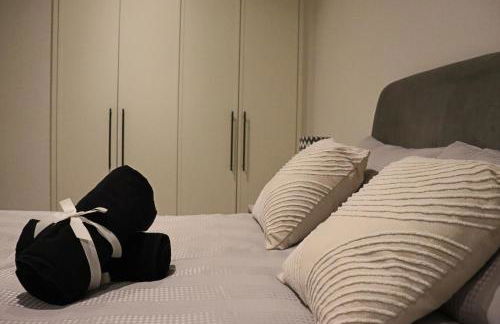 Luxury 2 Bed 2 Bath City Apartment - Foto 14