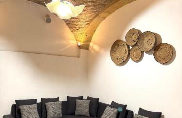 Kalma Brick Arch Apartment - Central & Authentic - Foto 1