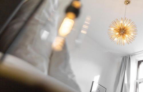 Bheaven I Golden Wave Premium Apartment - Photo 25