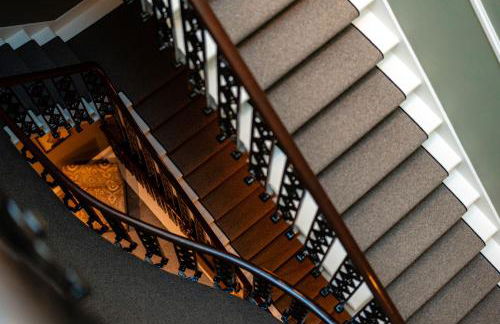 Dragon Suites Luxury Apartments at Rutland Square - Photo 20