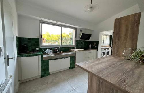 Bastide avec Piscine et Spa, vue Ste Victoire - Foto 8