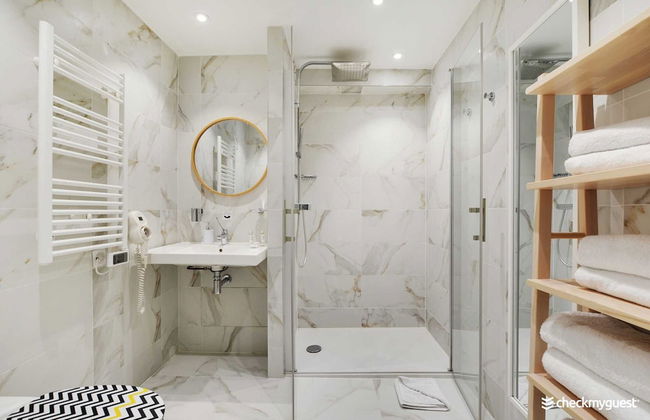 Comfortable Apartment - 1br/4p - Sacre Coeur - Foto 8