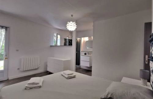 La Parenthèse - Maison avec piscine & jardin privés - Foto 10