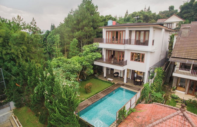 BreezeBlows City View 5BR with Pool + Familly Room - Foto 36