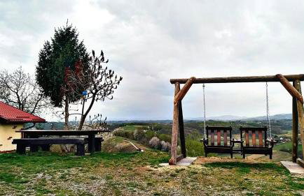 Kuća sa apartmanima Šemnica - za odmor i proslave! - Photo 14