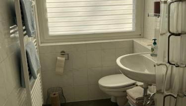 Apartment Salzgitter - Ideal for long stays - Foto 4, towels, Shower