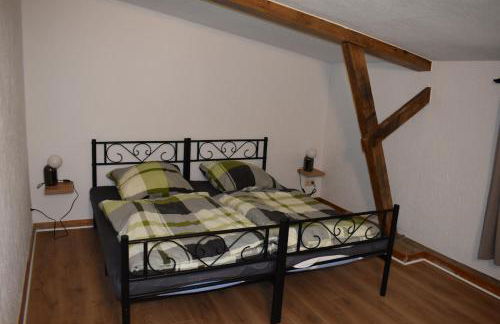 Neu renoviert: 11 Zimmer mit großer Wohnküche, mitten in der Natur - Foto 27