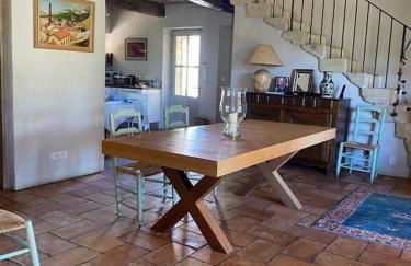 In Gordes, facing the entire Luberon Park a beautiful 5 bedrooms house - Photo 12