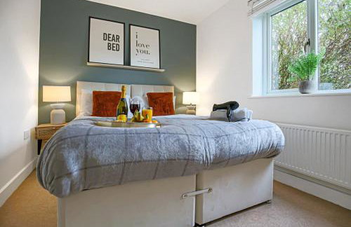 Stylish Apartment with Balcony, Free Parking, Fast Wifi and Smart TV with Sky and Netflix by Yoko Property - Foto 4