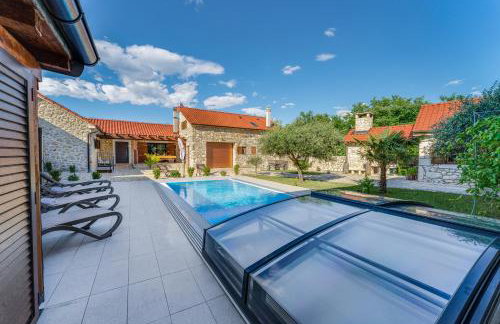 Stone House - Foto 1