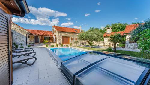 Stone House - Foto 1