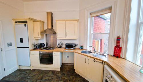 Modern Victorian Charm in a Great Location - Foto 2