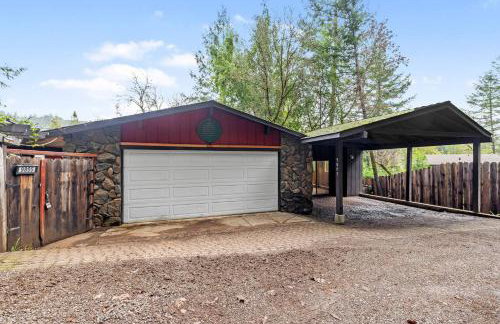 Russian River Wine Retreat: Hot Tub, BBQ,& Deck - Foto 23