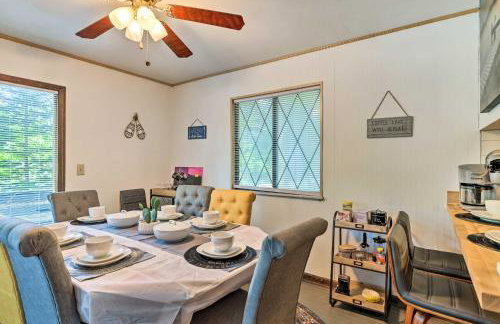 Walk to Lake Game Room Getaway in Pocono Summit! - Foto 14