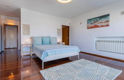 Estoril Oceanview Villa - Photo 33