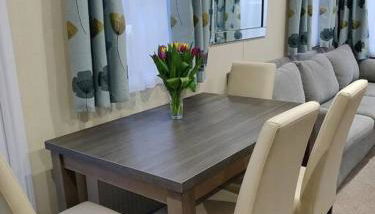 Calm & Cosy (sleeps up to 6) - Oakdene Forest Park - Foto 4