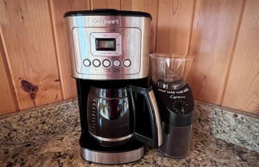 Large Log Home on Lake with Hot Tub - Foto 21