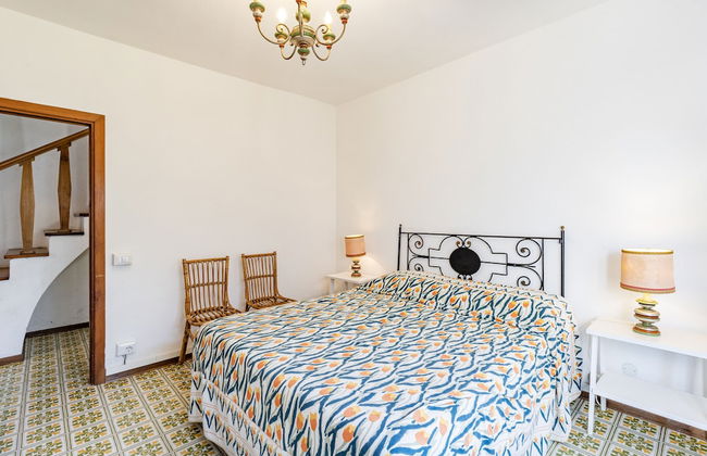 Bright Home With Wonderful Sea View - Photo 5