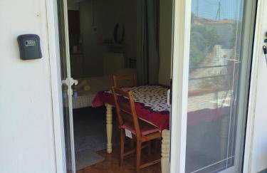 Small and practical No2 - Photo 5