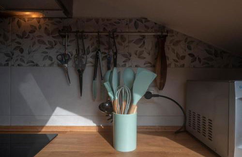 049 - Attico ELEGANTE, 10 minuti a piedi da MARE e SPIAGGIA - POSTO AUTO PRIVATO GRATIS - Foto 8