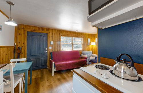 Hidden Villa Cottage #1 - The Nautical Cottage - Photo 8