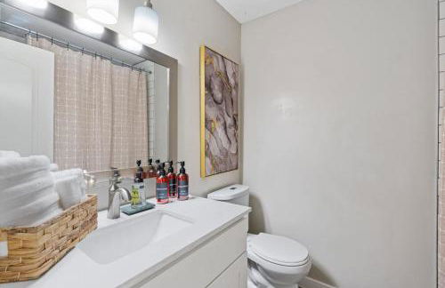 Mins 2 Dwntown - Private Stay - Nestled Austin Pad - Foto 14