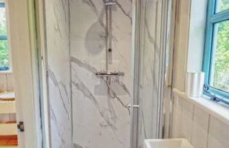 Luxury hut on the River Arle - Foto 6