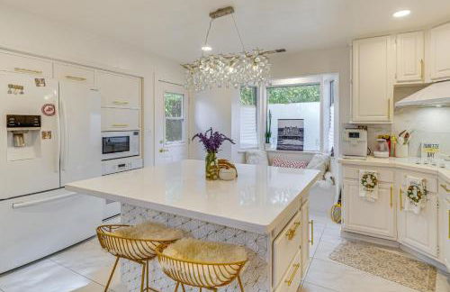 Work and Relax! Updated Walnut Creek Home with Office - Foto 10