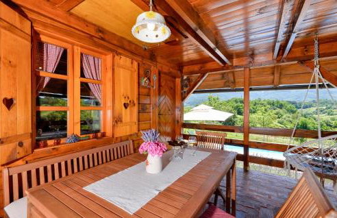 2 Bedroom Amazing Home In Lepoglava - Foto 5