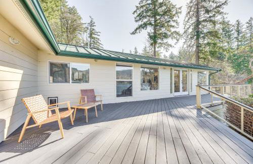 Waterfront Washington Getaway with Hot Tub and Deck! - Foto 20