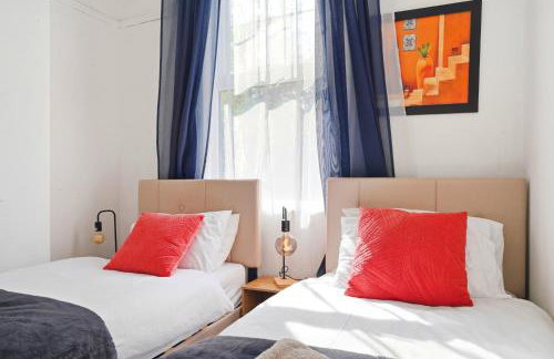 Large 7-Bed House Sleeps 14 FREE Parking ,Contractors & Groups Welcome - Foto 27