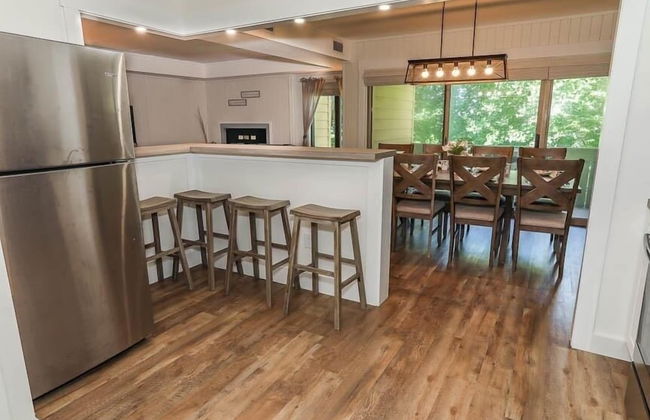 Seven Springs 2 Bedroom Premium Condo, Pet Friendly! by RedAwning - Foto 7