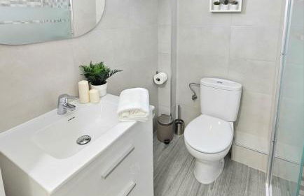 Mavi Torre del Mar - Photo 5