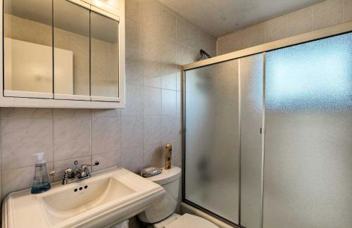 Westhampton Beach Home with Deck and Ocean Views! - Foto 20