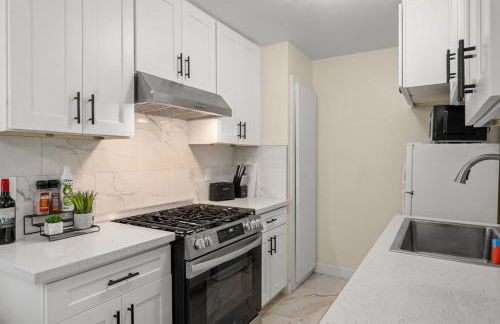 Cozy&Stylish DT Alhambra Living walk to Starbucks - Foto 7