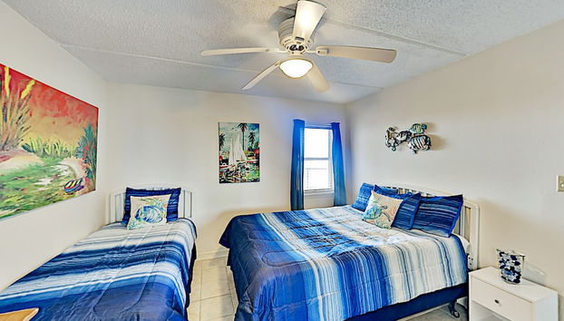 Suntide II Condominiums #101 - Foto 4, Habitación