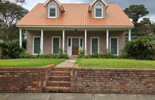 The University of South Alabama Poolside Getaway 'Veteran Own Business ' - Foto 9