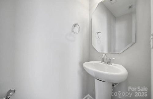 Spacious 4 bedroom House in University area close to PNC pavilion - Foto 6