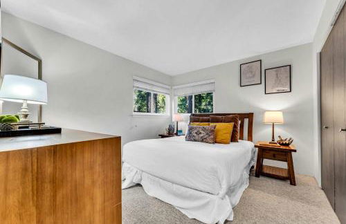 The Rigi Chalet HOA Beach Access Close to town - Foto 8