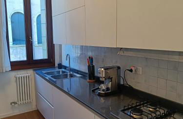 Ca' Dino Venice - Canal View - Foto 8